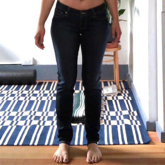 Paige dark low rise jeans - Picture 4 of 6